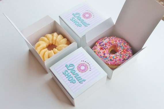 Personalized Doughnut Boxes for Memorable Moments